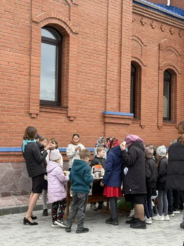 Пасхальная радость в Межборном: детский праздник с колокольным звоном и хот-догами