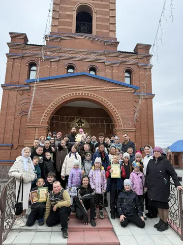 Пасхальная радость в Межборном: детский праздник с колокольным звоном и хот-догами