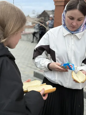 Пасхальная радость в Межборном: детский праздник с колокольным звоном и хот-догами