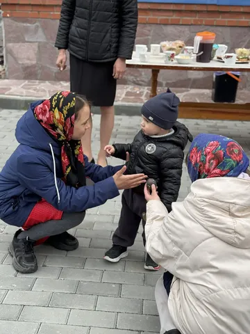 Пасхальная радость в Межборном: детский праздник с колокольным звоном и хот-догами