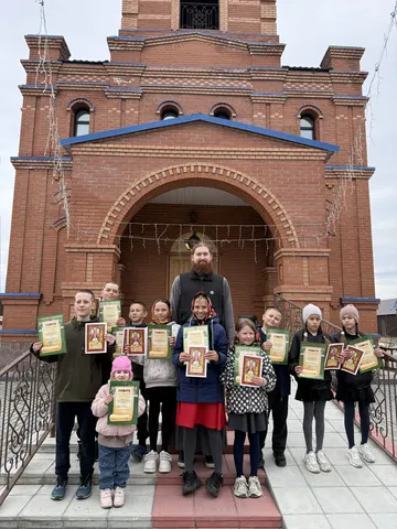 Пасхальная радость в Межборном: детский праздник с колокольным звоном и хот-догами