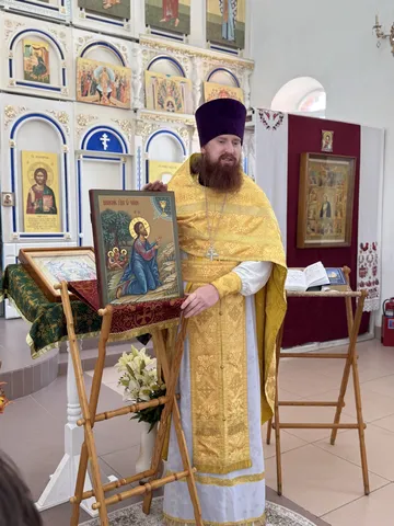Первая писаная икона храма