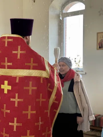 Божественная литургия в праздник иконы Божией Матери «Живоносный источник»