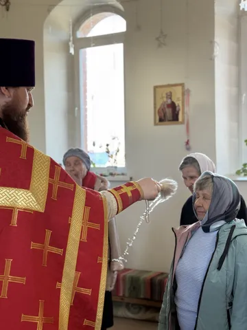 Божественная литургия в праздник иконы Божией Матери «Живоносный источник»