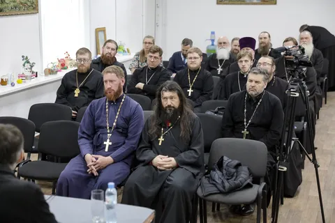 Настоятель храма села Межборное принял участие в презентации кадрового проекта ВРНС «Образование»