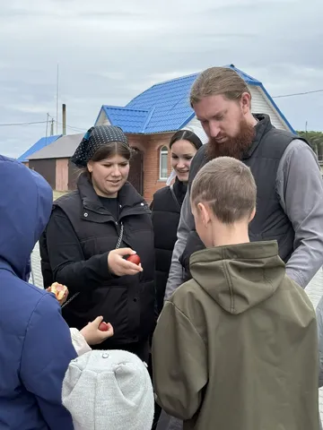 Пасхальная радость в Межборном: детский праздник с колокольным звоном и хот-догами