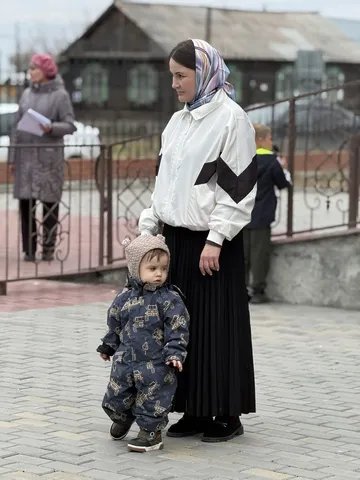 Пасхальная радость в Межборном: детский праздник с колокольным звоном и хот-догами