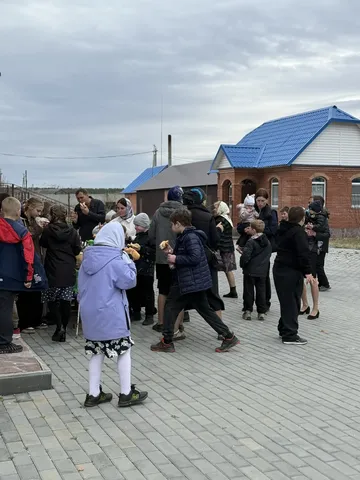 Пасхальная радость в Межборном: детский праздник с колокольным звоном и хот-догами