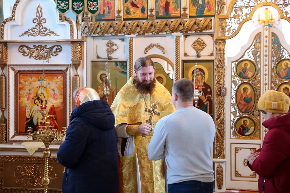 Служение